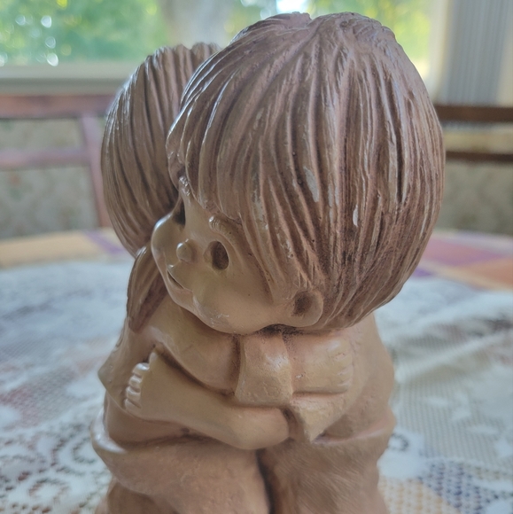 Vintage Fannykins Sculpture by Bill Mack, “Huggin N Lovin”. USA made. - Picture 6 of 6